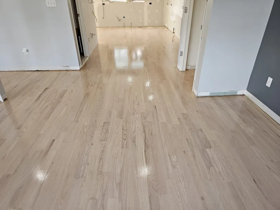 Piso de madeira pronto, com brilho